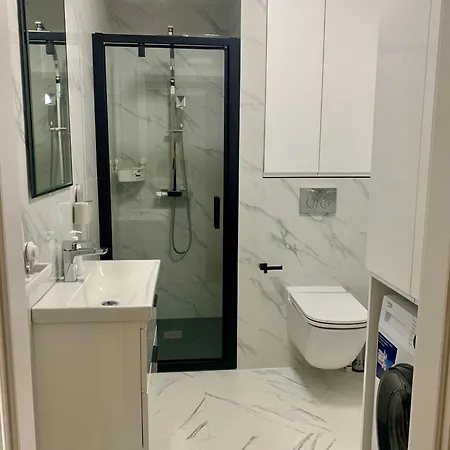 Near Chopin Airport شقة